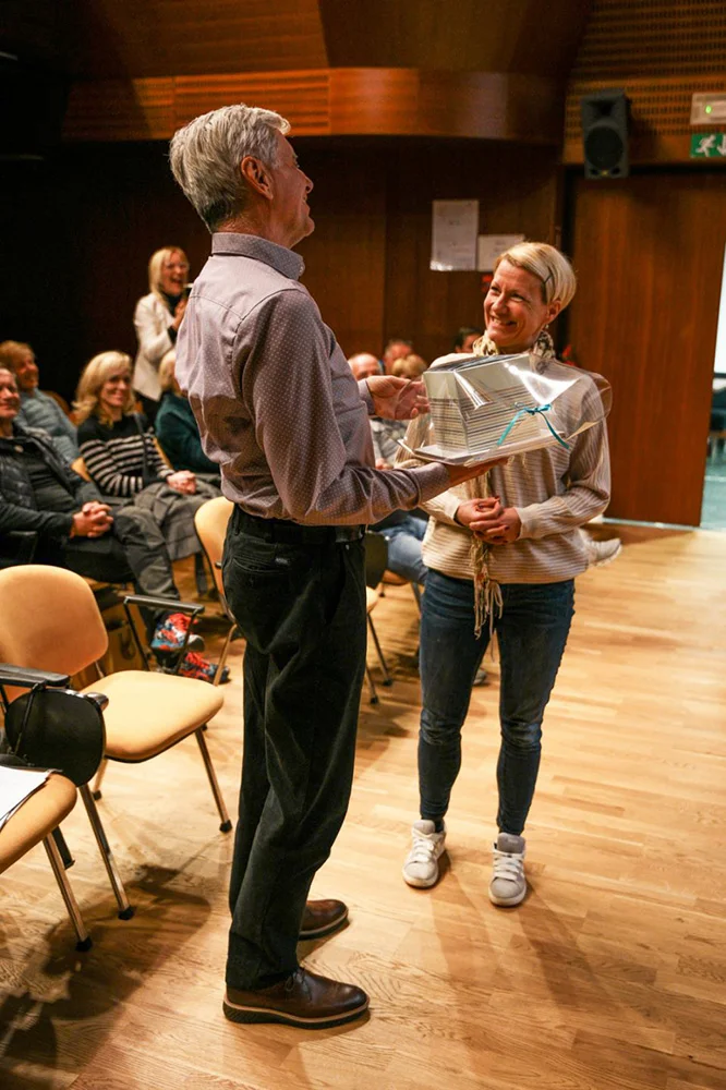 anemari predaja darilo marjan zahvala