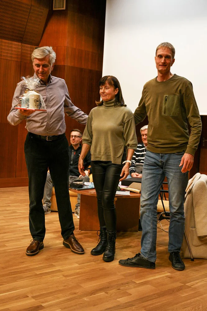 dusan predaja darila zahvala metki marjanu